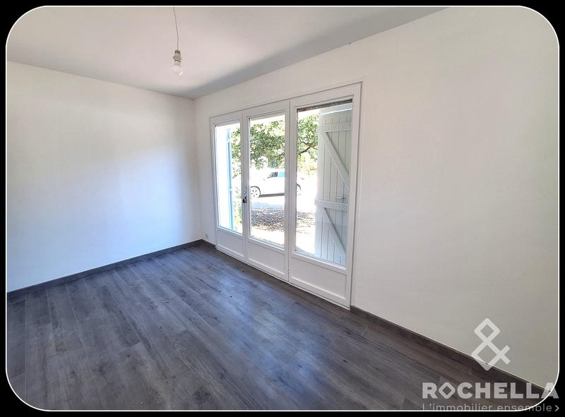 Maison - 220 m² - 8 pièces