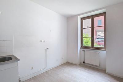 Appartement - 79 m² - 4 pièces