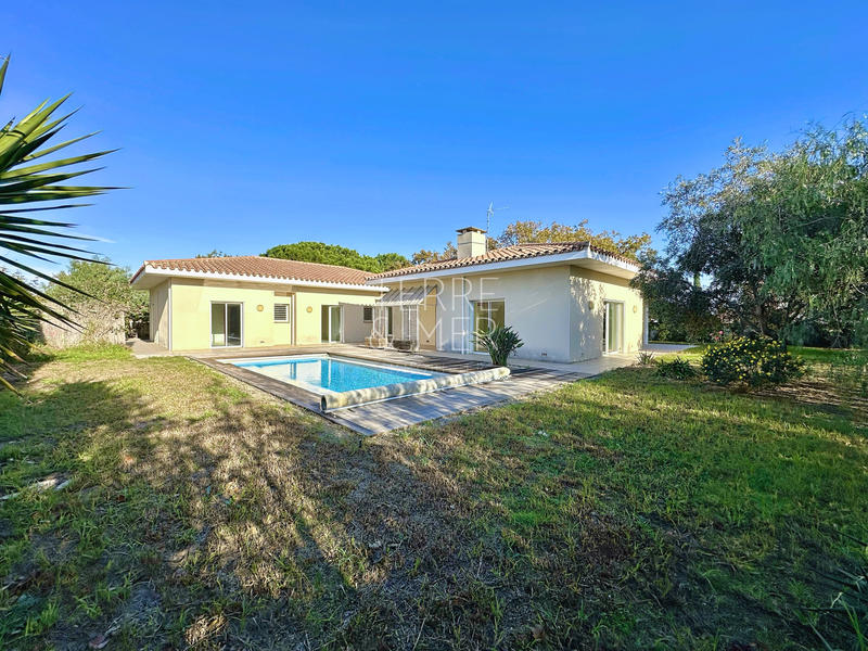 Maison - 180 m² - 6 pièces