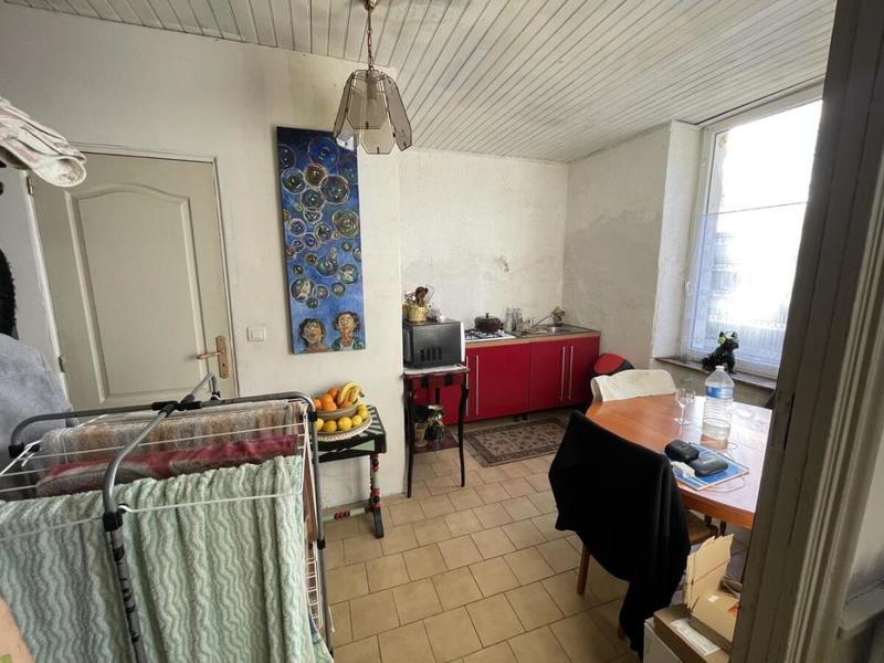 Maison - 330 m² - 8 pièces