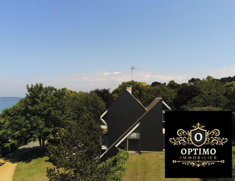 Maison contemporaine - 204 m² - 7 pièces