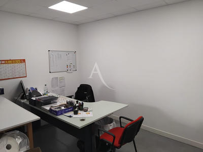 Local d'activité / Entrepôt - 800 m²