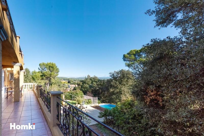 Villa - 185 m² - 5 pièces