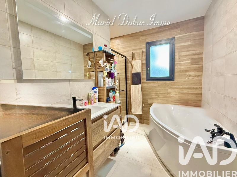 Maison - 92 m² - 4 pièces