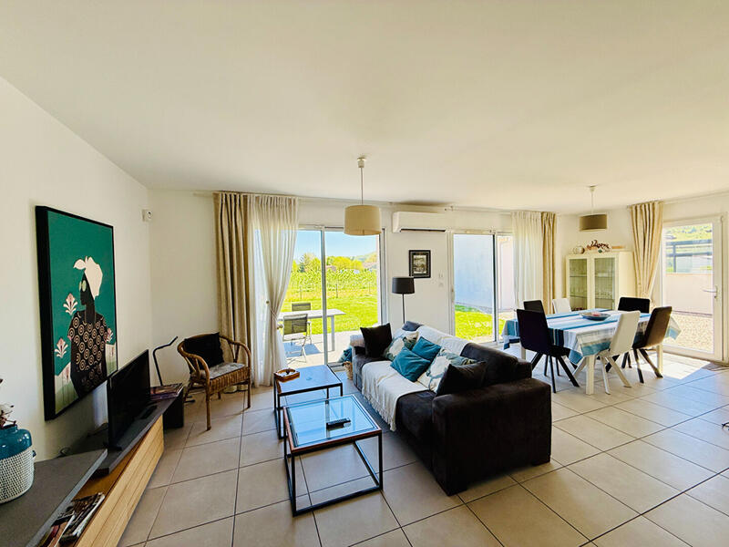 Maison - 101 m² - 5 pièces