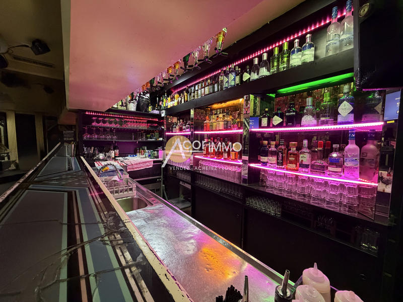 Fonds de commerce - Magasins - 55 m²