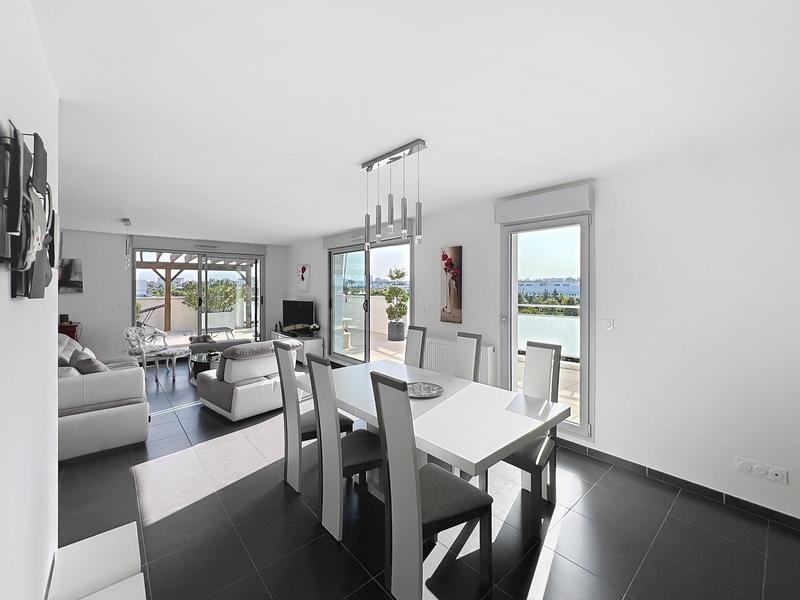 Appartement - 130 m² - 5 pièces