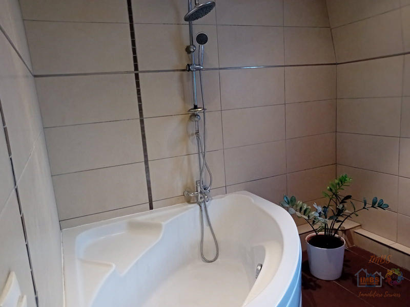 Appartement - 70 m² - 3 pièces