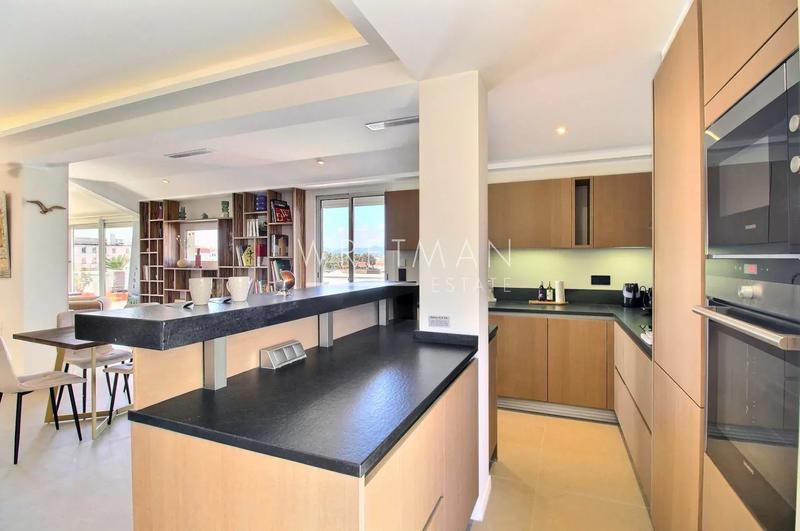 Appartement - 131 m² - 4 pièces