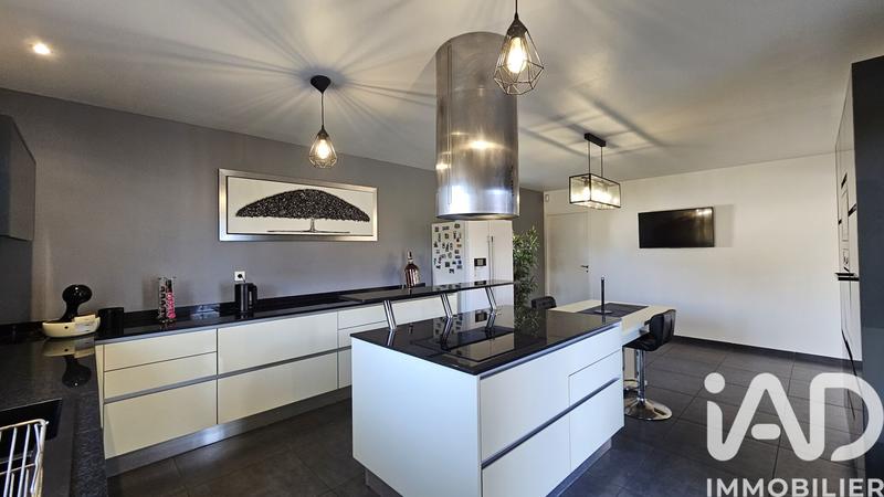 Maison de maîtres - 203 m² - 6 pièces