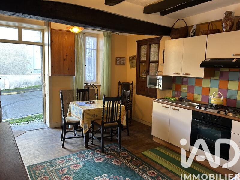 Maison - 90 m² - 4 pièces
