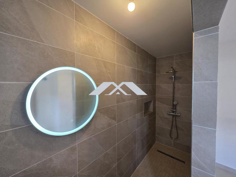 Villa - 90 m² - 4 pièces