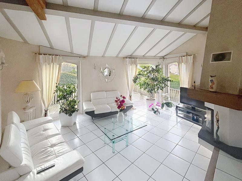 Maison - 152 m² - 7 pièces