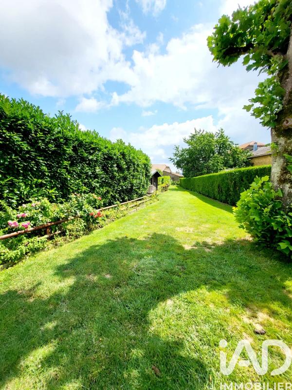 Maison - 220 m² - 7 pièces