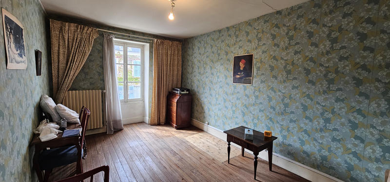 Maison - 140 m² - 8 pièces