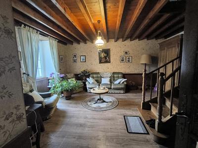 Maison - 151 m² - 6 pièces