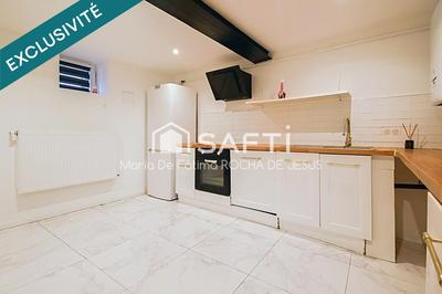 Maison - 96 m² - 3 pièces