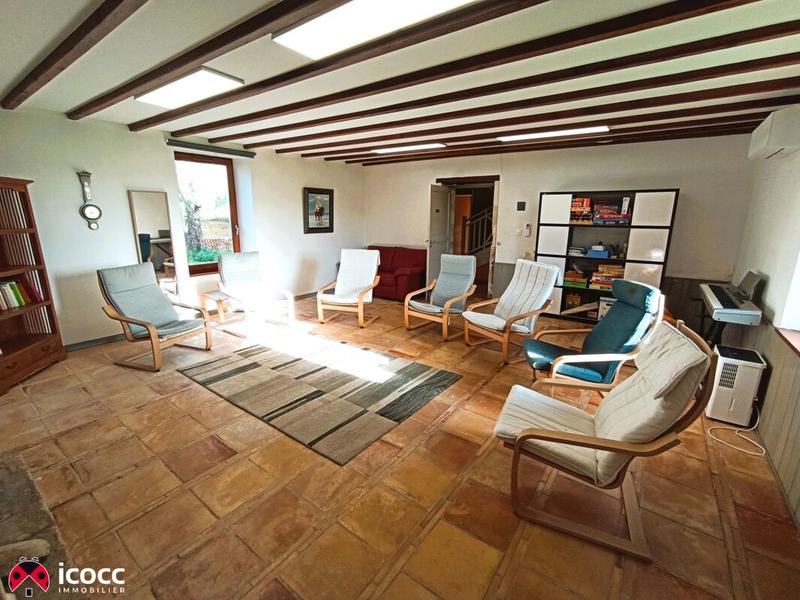 Maison - 477 m² - 21 pièces