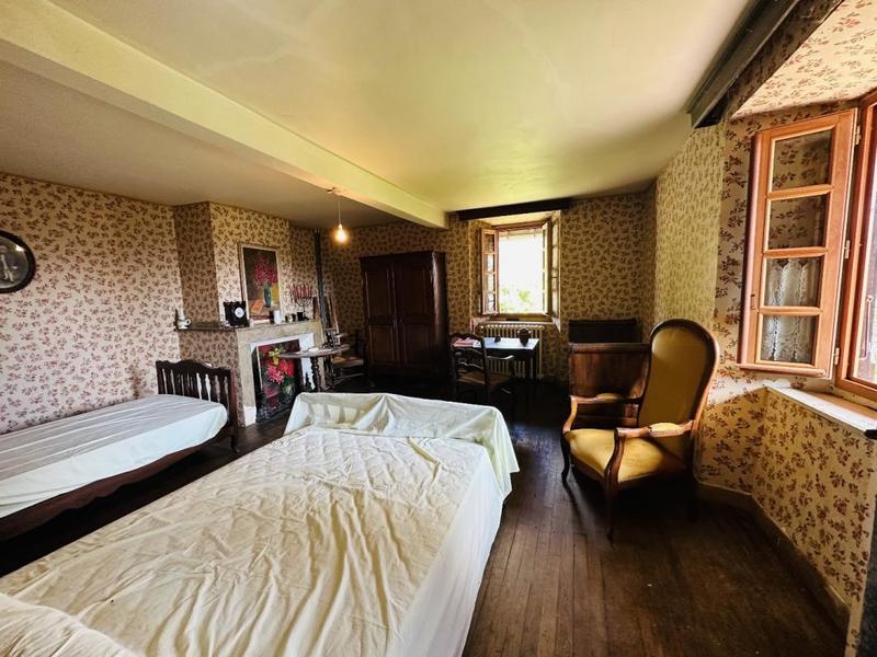 Propriété - 300 m² - 7 pièces