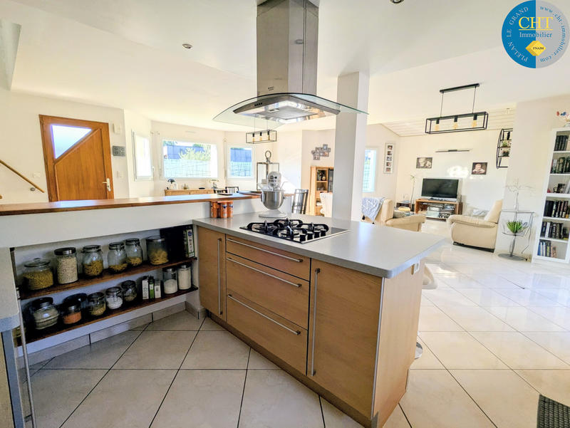 Maison - 120 m² - 5 pièces