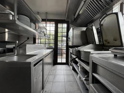 Local commercial - 180 m²