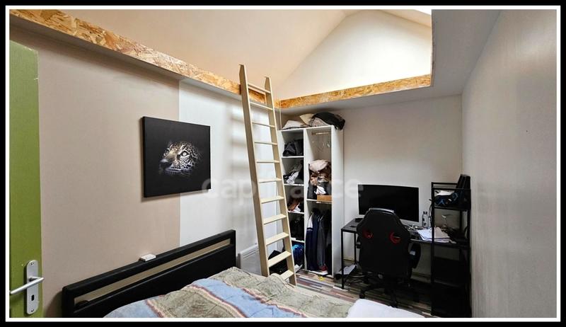 Maison - 142 m² - 8 pièces