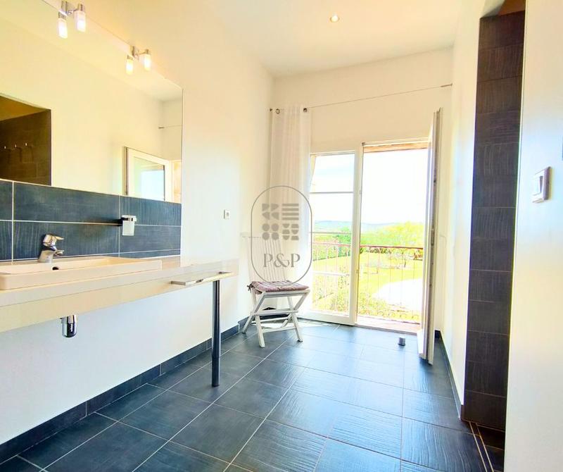 Mas - 339 m² - 6 pièces