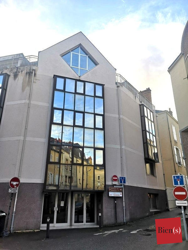 Local d'activités - 85 m² - 3 pièces