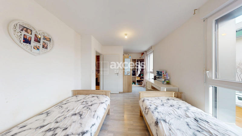 Maison - 87 m² - 4 pièces