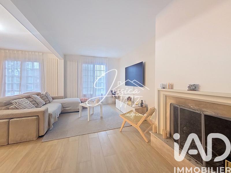 Maison - 180 m² - 9 pièces