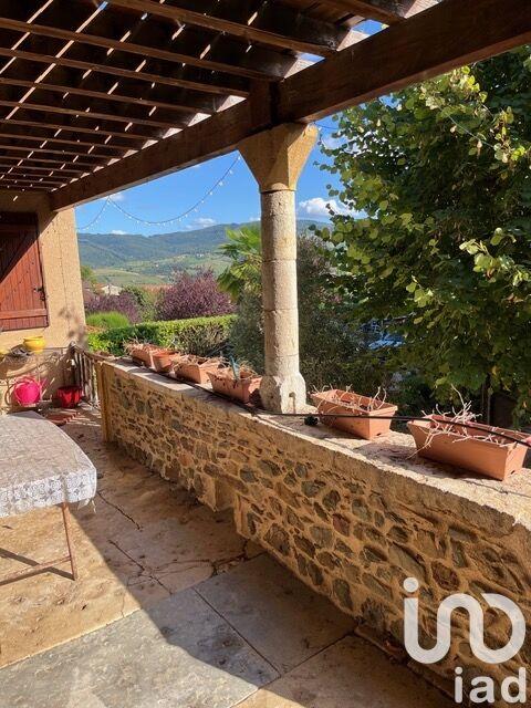 Maison - 275 m² - 8 pièces