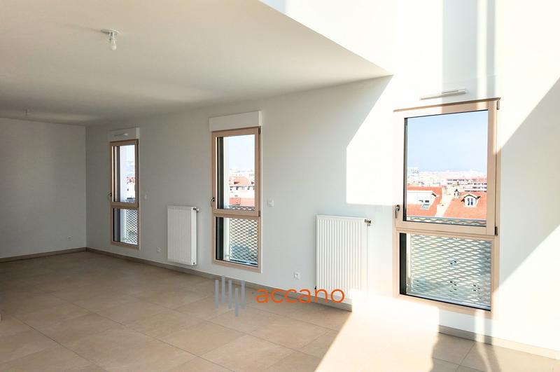 Appartement - 95 m² - 4 pièces