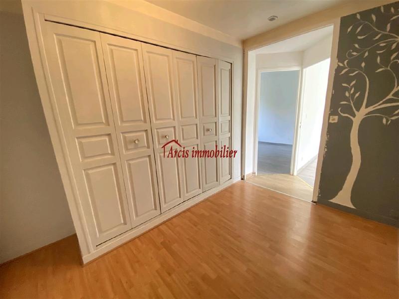 Maison - 96 m² - 5 pièces