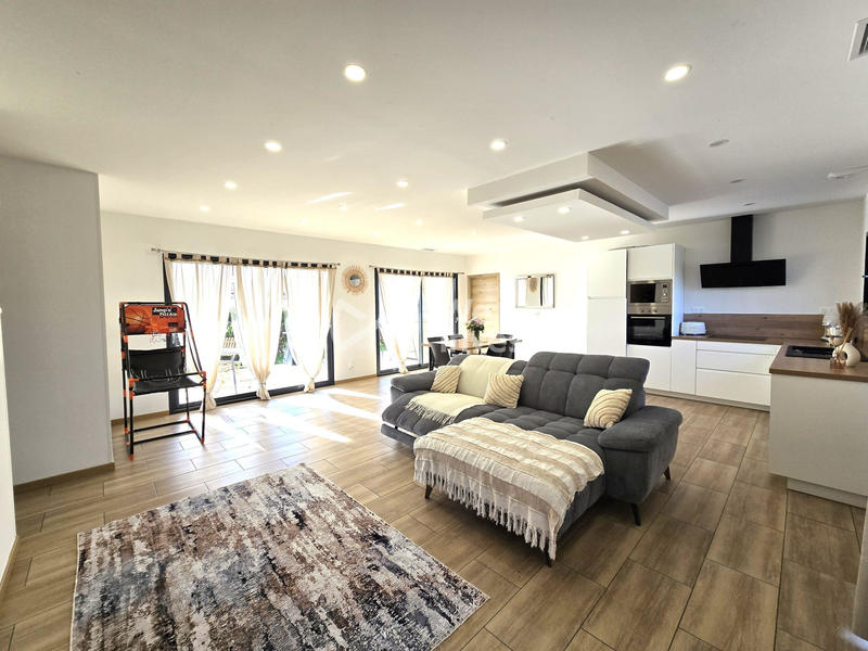 Villa - 120 m² - 5 pièces