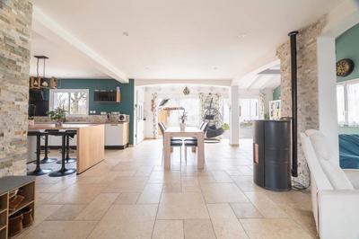 Maison - 153 m² - 6 pièces