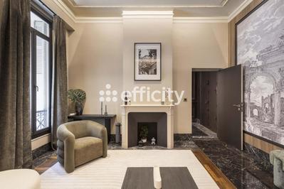 Appartement - 102 m² - 5 pièces