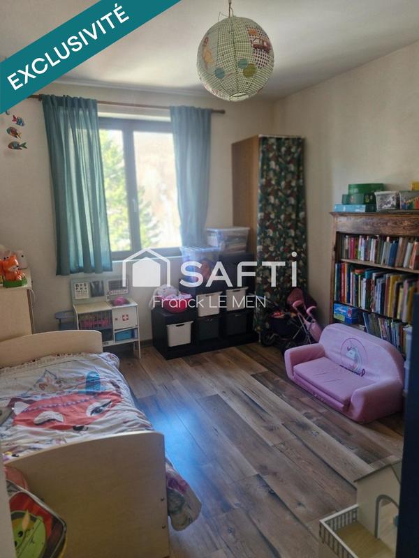 Maison - 200 m² - 7 pièces