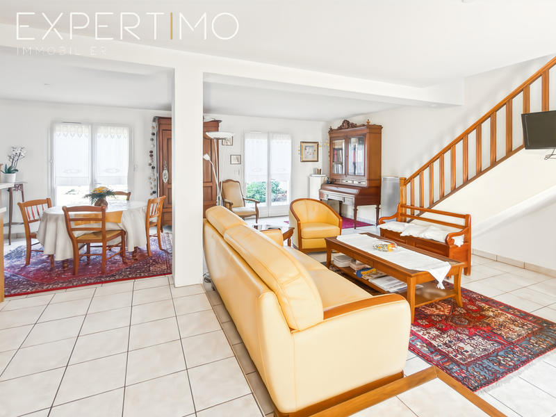 Maison - 108 m² - 6 pièces