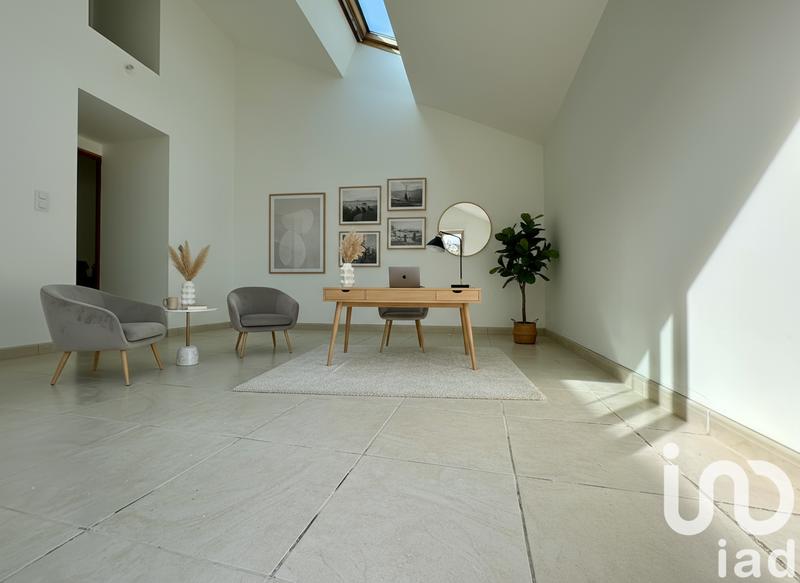 Maison - 206 m² - 8 pièces