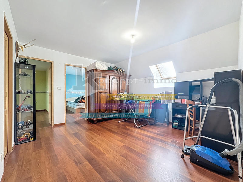 Maison - 142 m² - 6 pièces