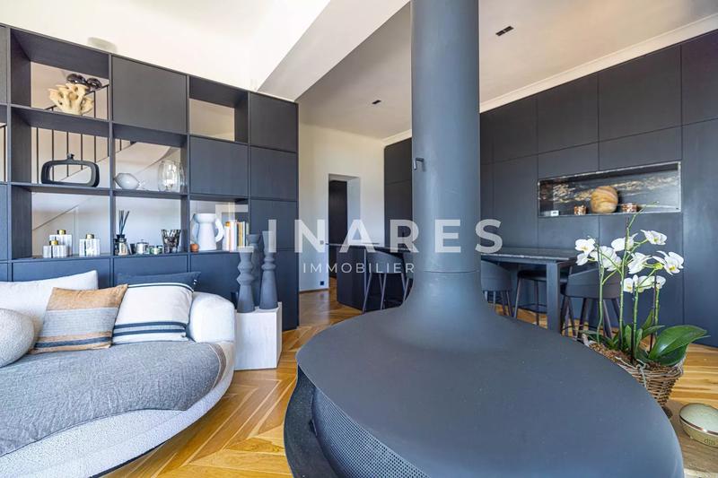 Villa - 250 m² - 5 pièces