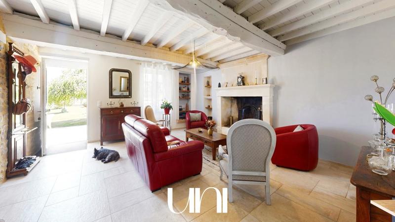 Maison - 209 m² - 7 pièces