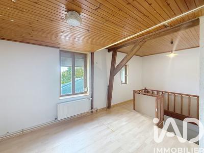 Maison - 98 m² - 4 pièces