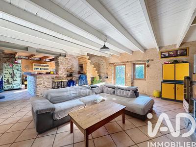 Maison - 243 m² - 7 pièces