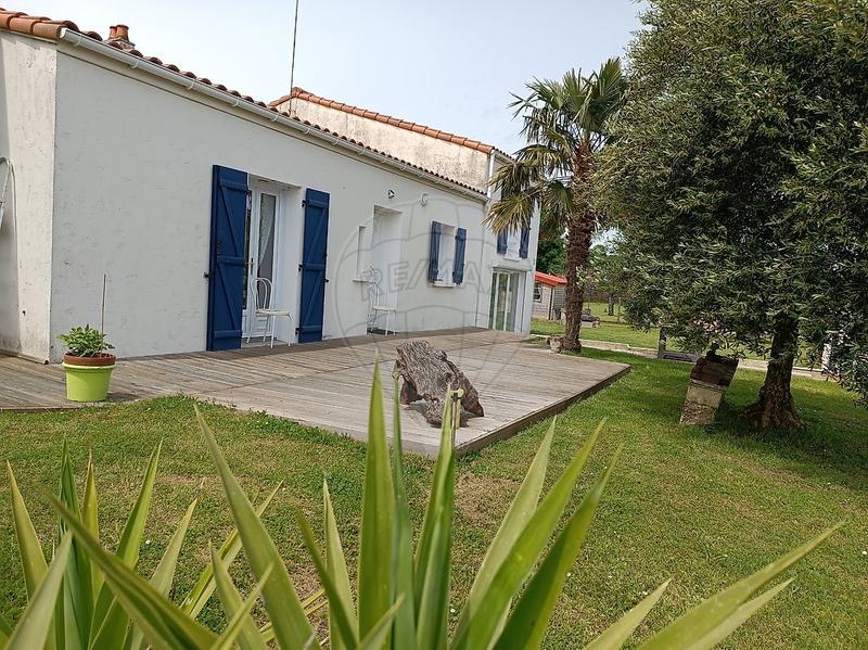 Maison - 163 m² - 6 pièces