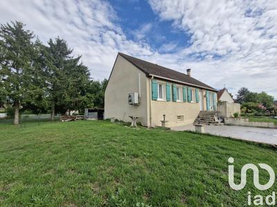 Maison de village - 87 m² - 4 pièces