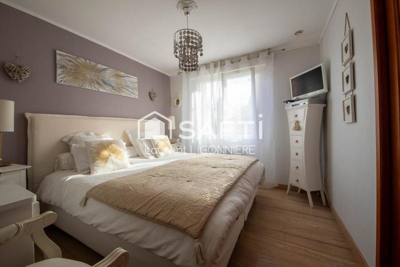 Maison - 187 m² - 7 pièces