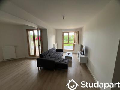 Chambre - 13 m² - 1 pièce