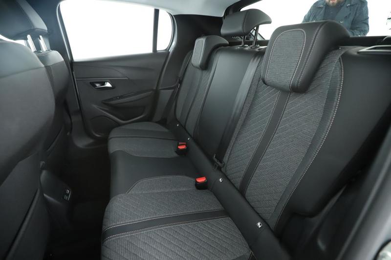 Peugeot 208 1.2 Hybrid Allure e-Dcs6 100 ch