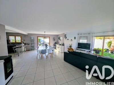 Maison - 126 m² - 6 pièces